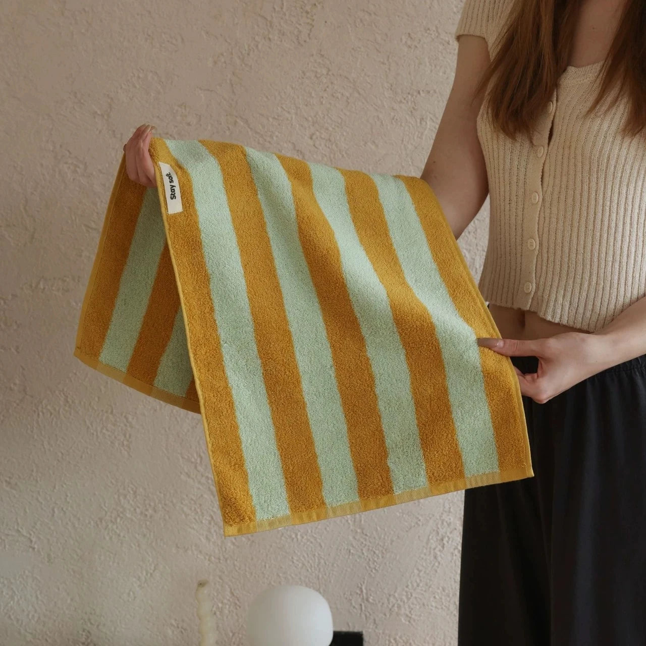 Retro Striped Plush Cotton Bath Towel – Soft & Absorbent