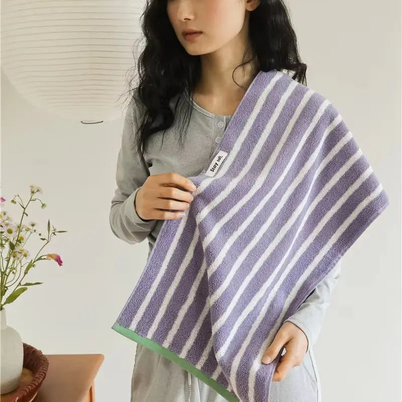 Retro Striped Plush Cotton Bath Towel – Soft & Absorbent